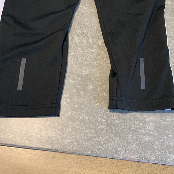 Women’s Adidas climalite cropped leggings size Small - Picture 6 of 7